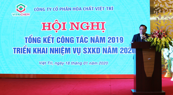 (Tổng Giám đốc Văn Đình Hoan phát biểu tại Hội Nghị)